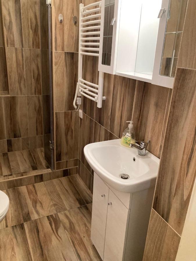 Roland Apartmant Zuglo 布达佩斯 外观 照片