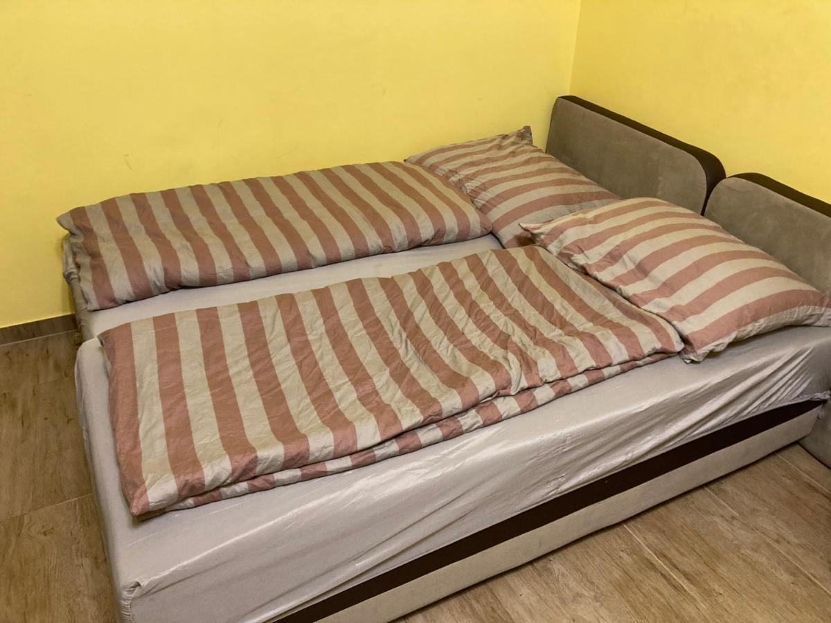 Roland Apartmant Zuglo 布达佩斯 外观 照片