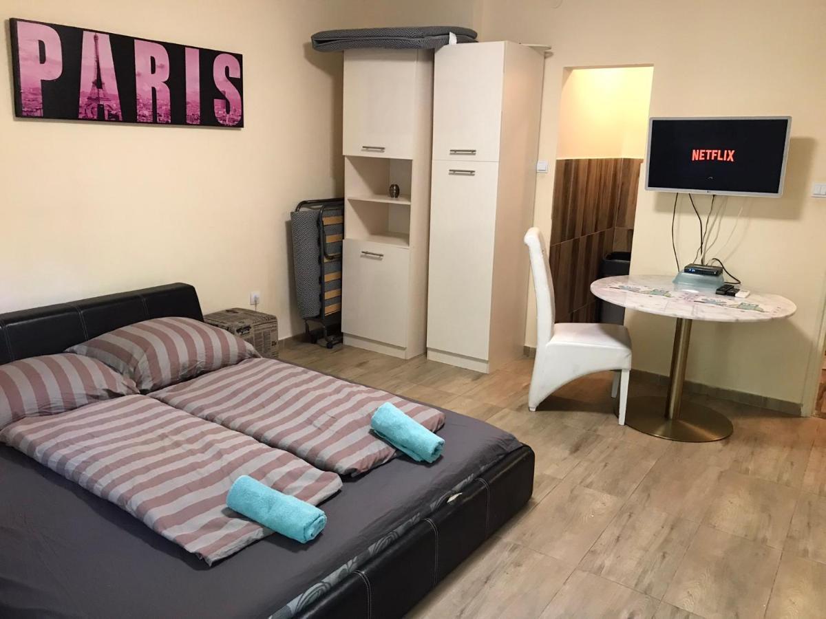Roland Apartmant Zuglo 布达佩斯 外观 照片