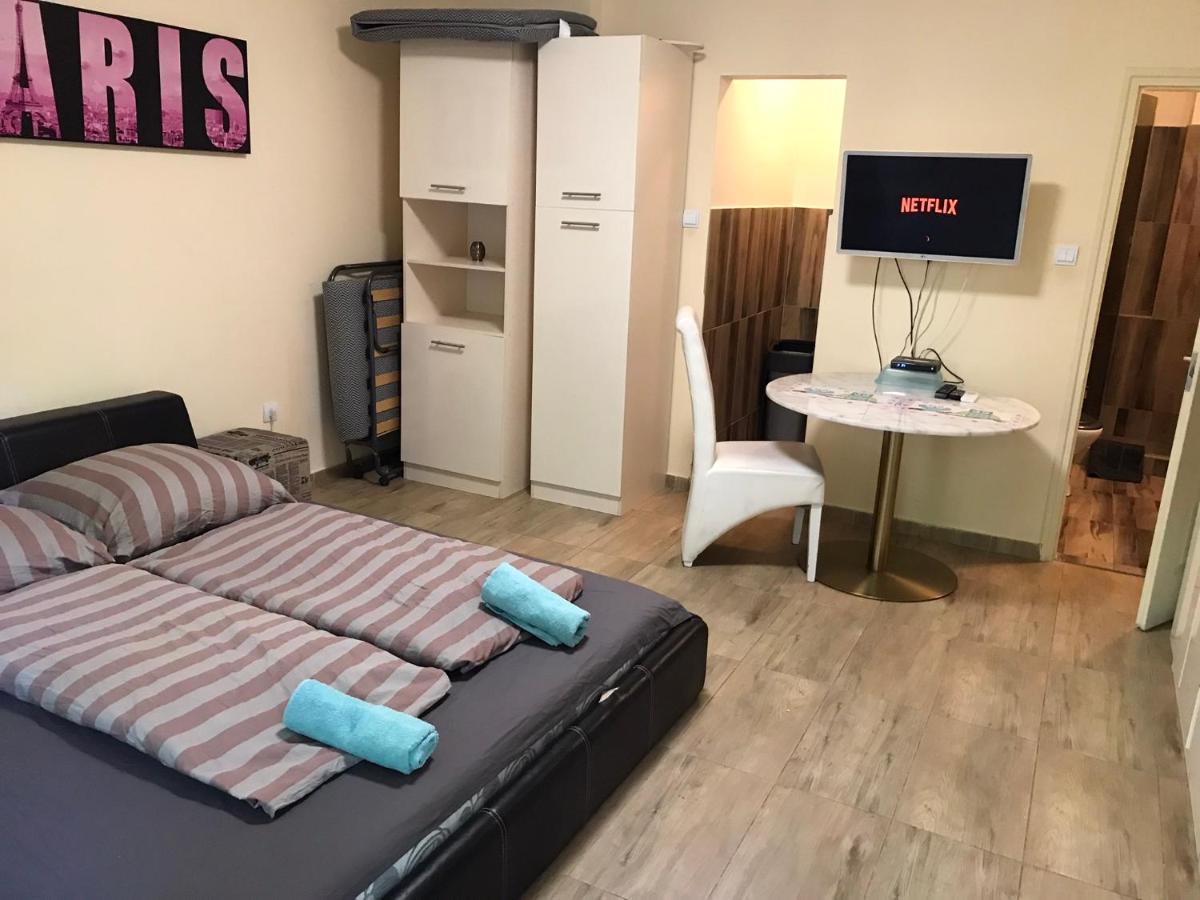 Roland Apartmant Zuglo 布达佩斯 外观 照片
